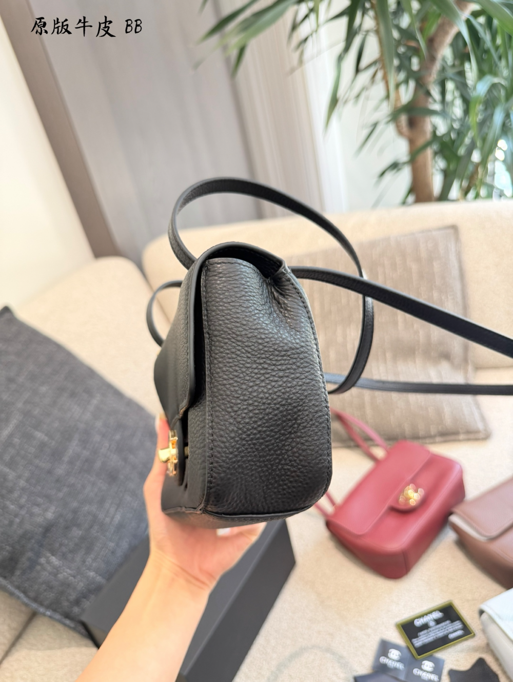 Black/White Handbag for Women 20cm CEM310
