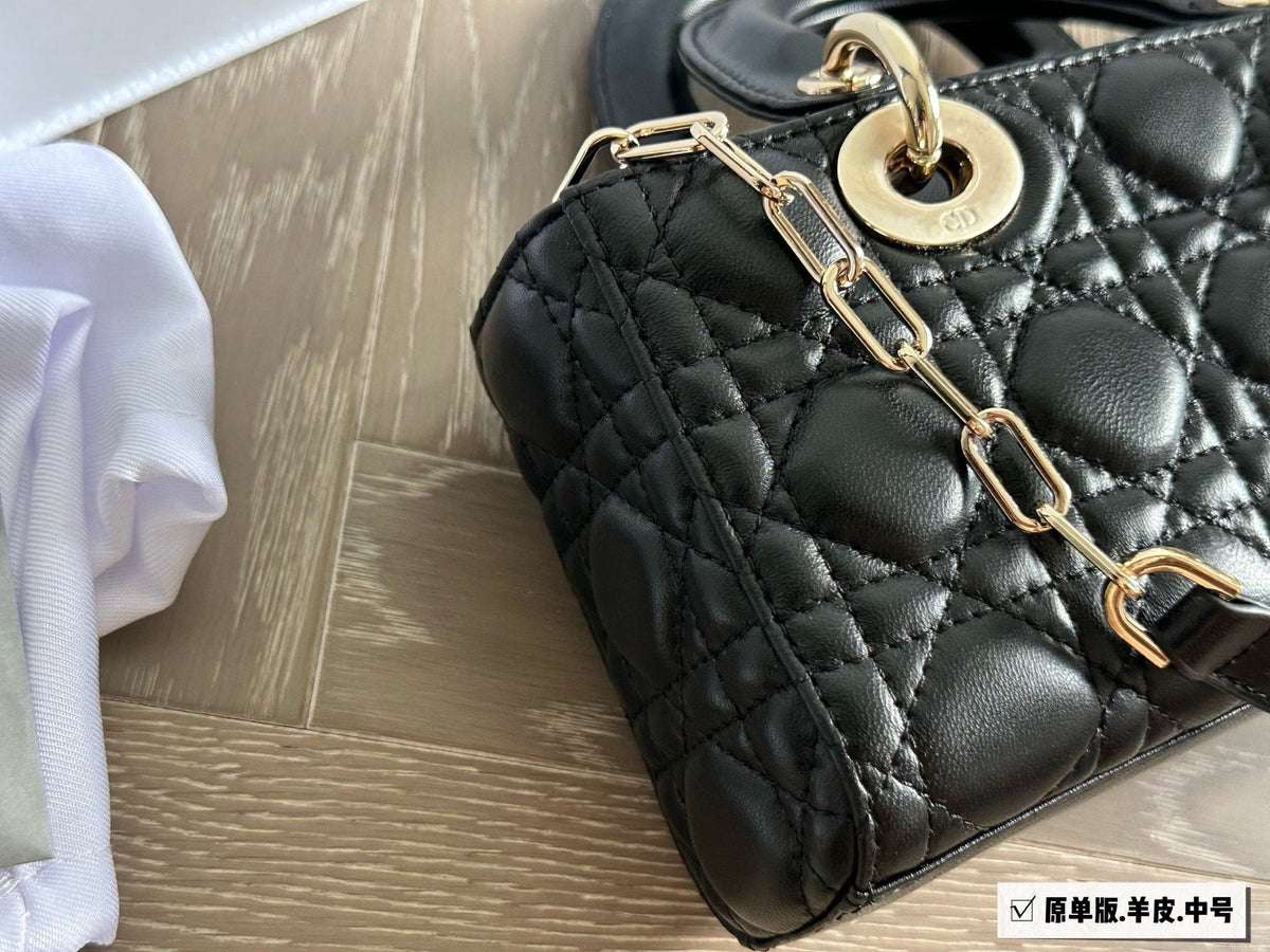 Designer Clash Color Crossbody Bag for Women 22*12cm DEM229