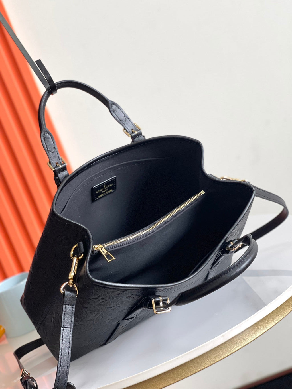 Genuine Leather Crossbody Bag for Women 31.0x21.5x13.0cm LEM360