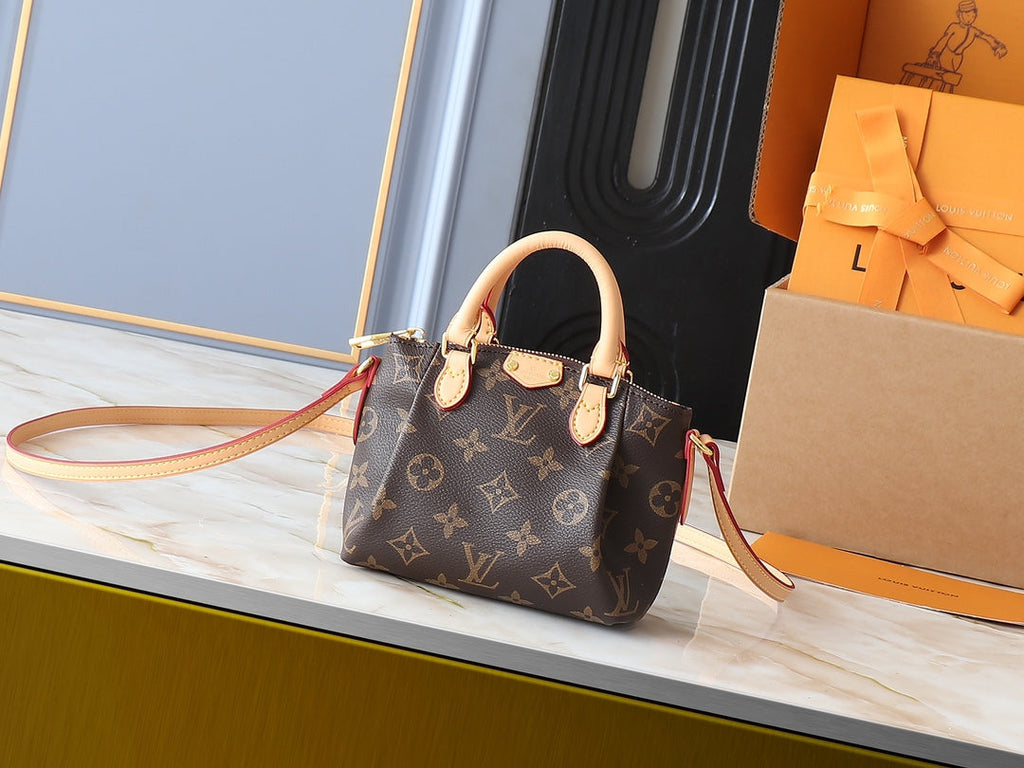 Designer Brown Shoulder Bag for Women 17x11x6cm LEM246
