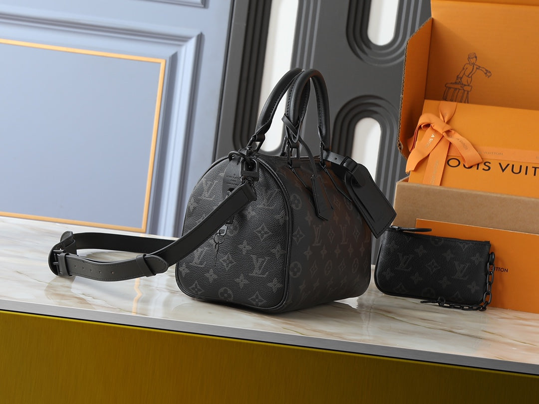 Designer Crossbody Bag for Women 25.0x15.0x15.0cm LEM341