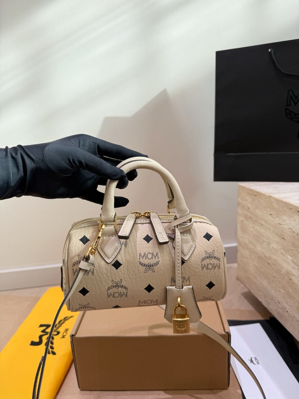 Designer Canvas Bag for Women 22.5x12x15cm MCM02