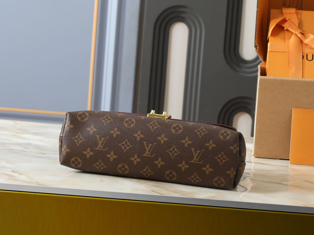 Fashion Bag for Women 29x18x10.5cm LEM503