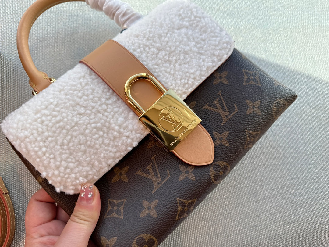 Fashion Bag for Women 20*16cm LEM89
