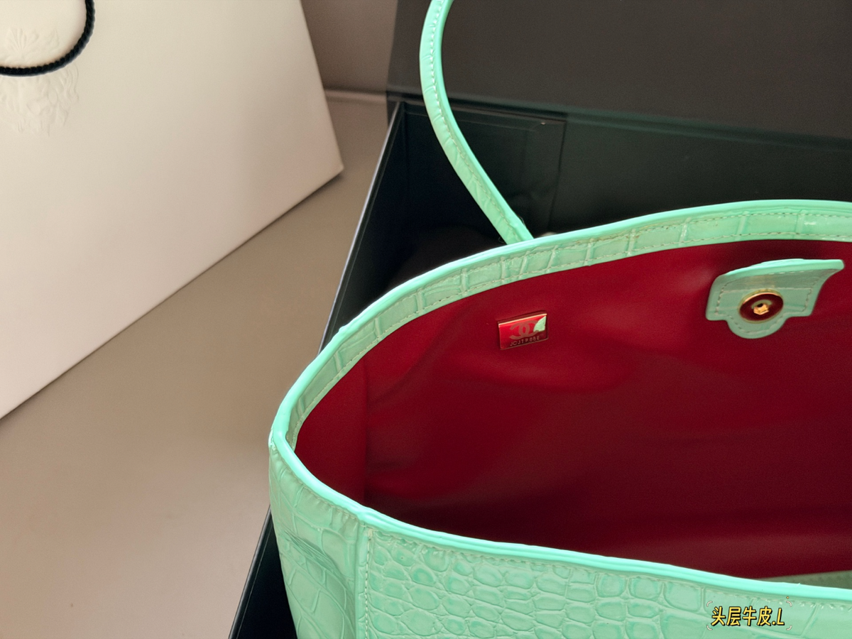 Green Handbag for Women 35*22cm CEM290