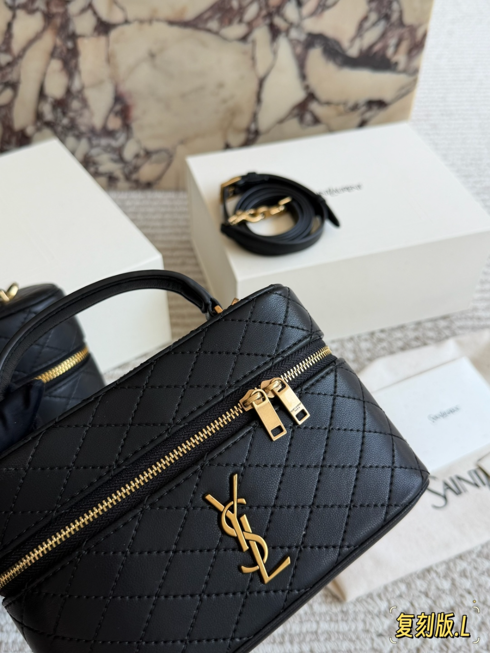 Black/White Handbag for Women 22*16cm SEM13