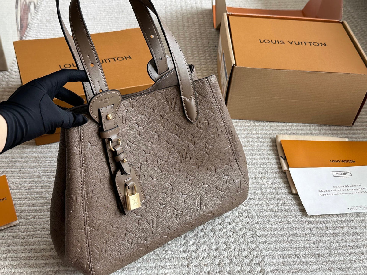 Designer Crossbody Bag for Women LEM295