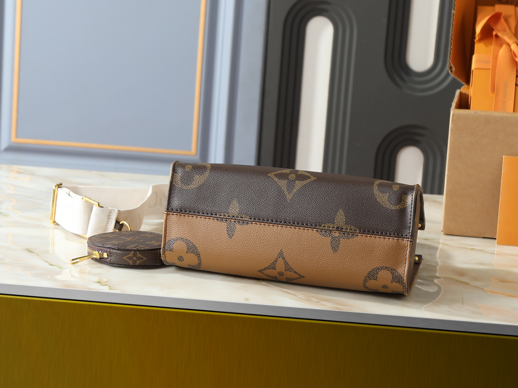 Brown Handbag for Women 41.0x34.0x19.0cm LEM435