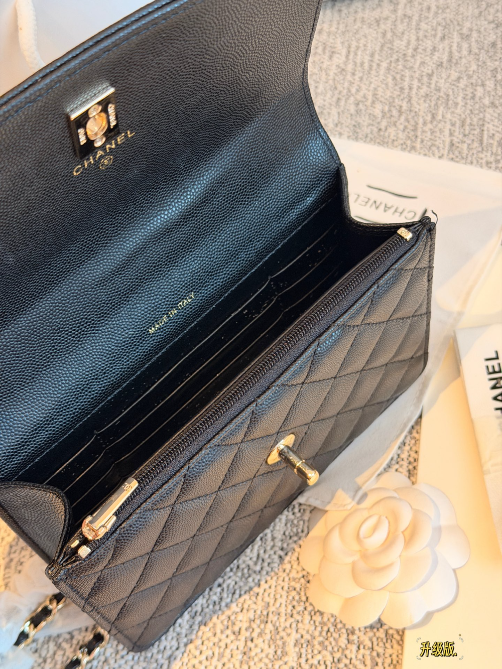 Black/White Handbag for Women 21*15.5cm CEM305