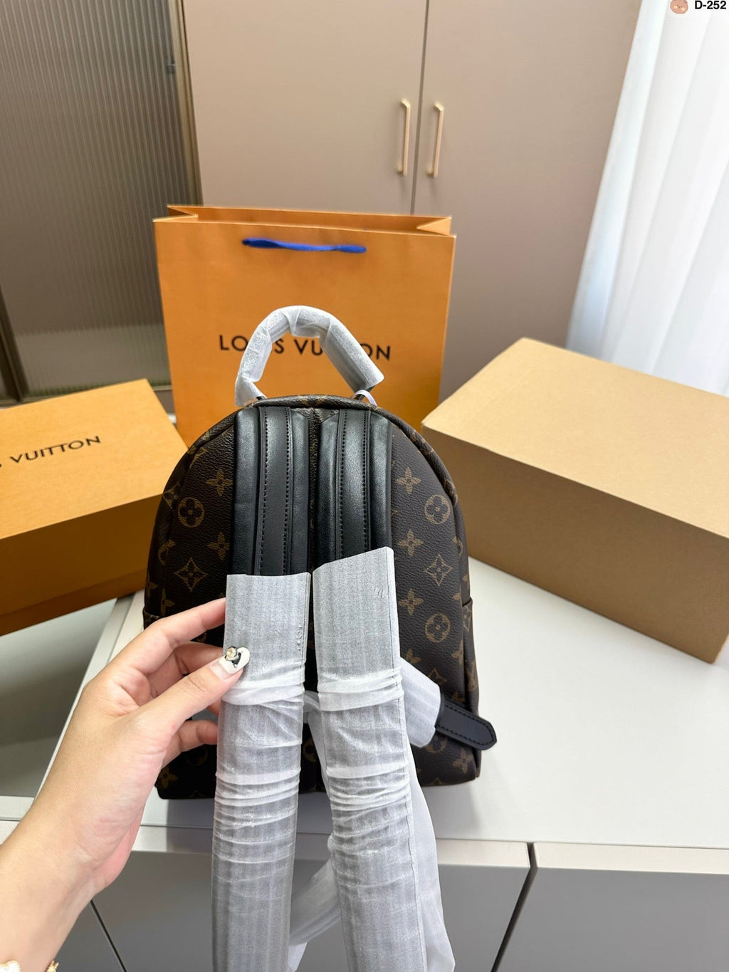 Fashion Bag for Women 23*13*25cm LEM155