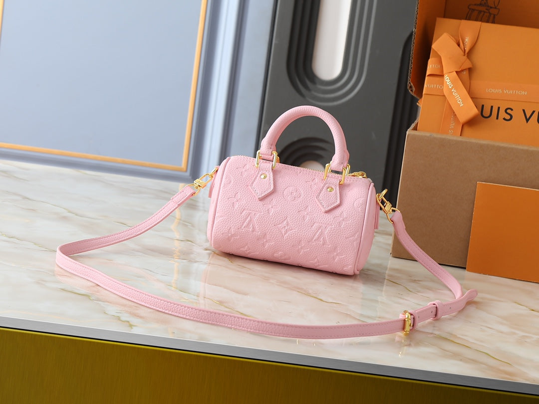 Designer Crossbody Bag for Women 16x10x7.5cm LEM338