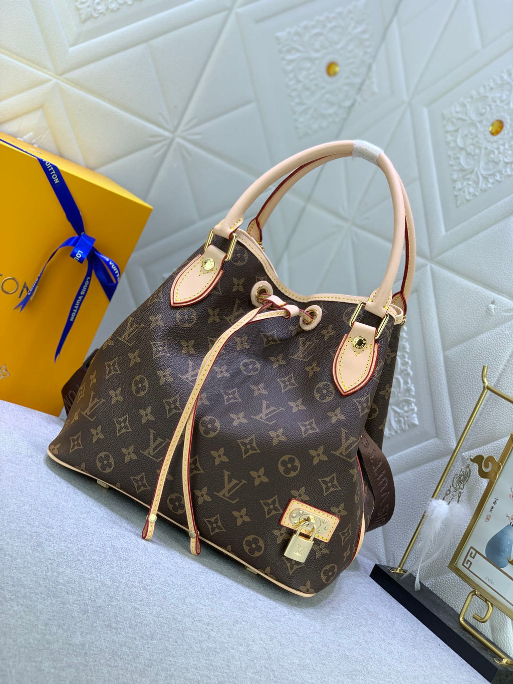 Fashion Bag for Women 29x28x19cm LEM58