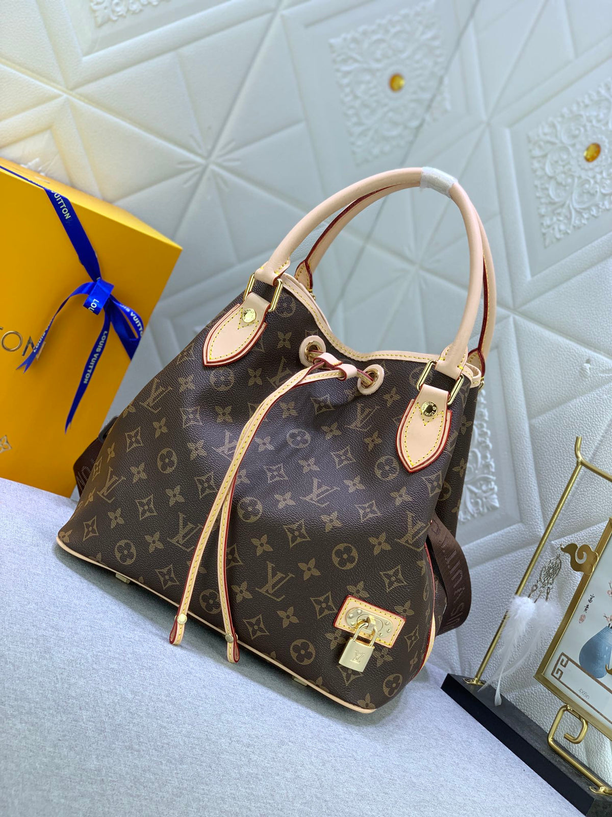 Fashion Bag for Women 29x28x19cm LEM58