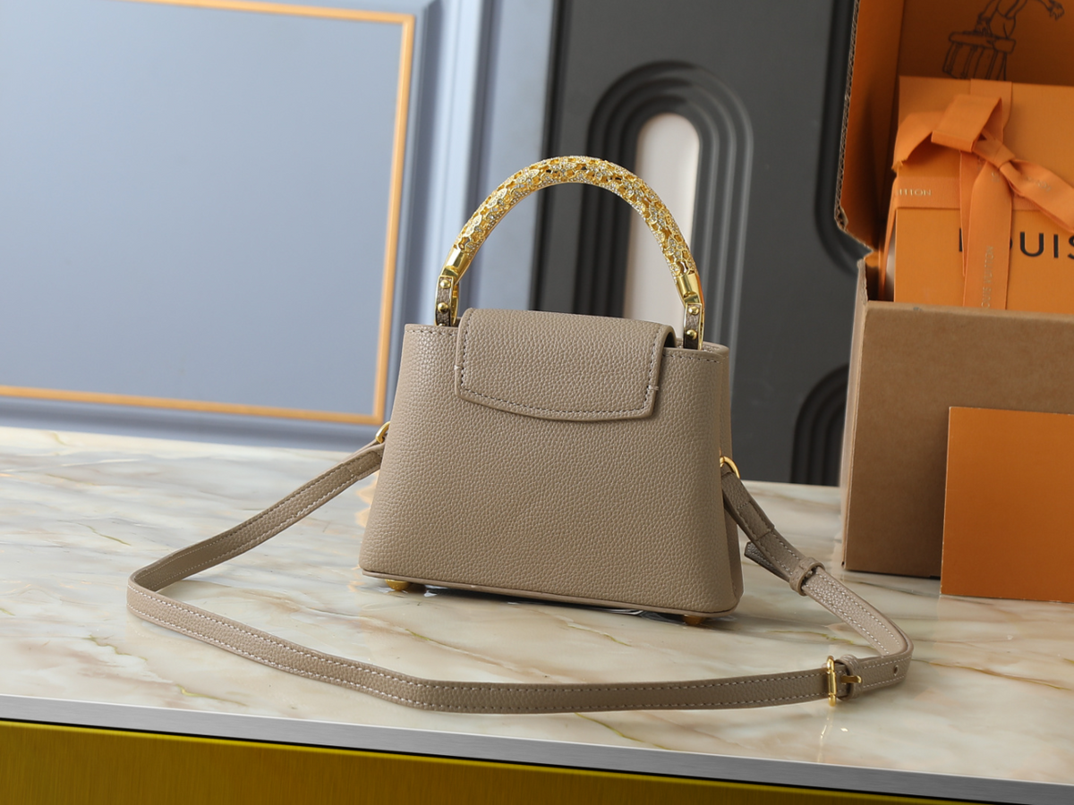Fashion Shoulder Bag for Women 21x13.6x8cm LEM460
