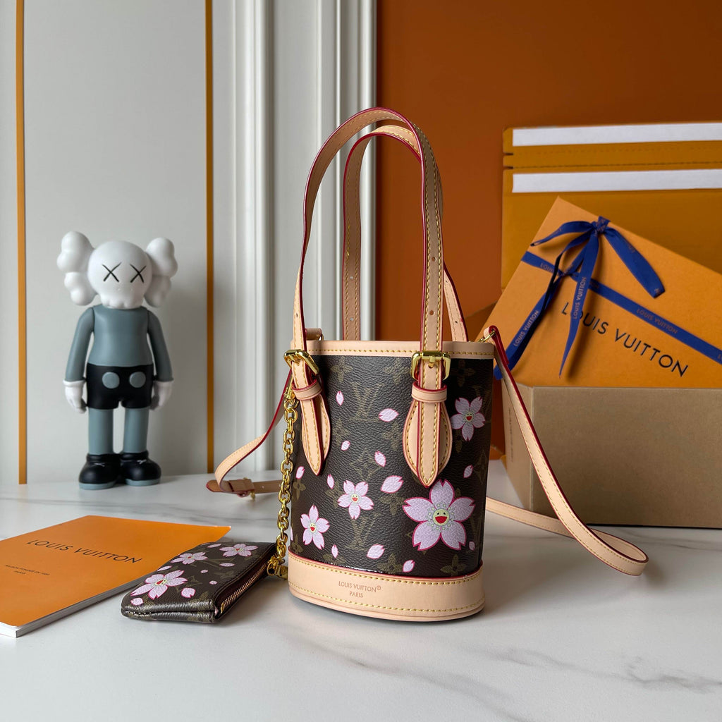 Fashion Handbag for Women 22*13*4cm LEM344