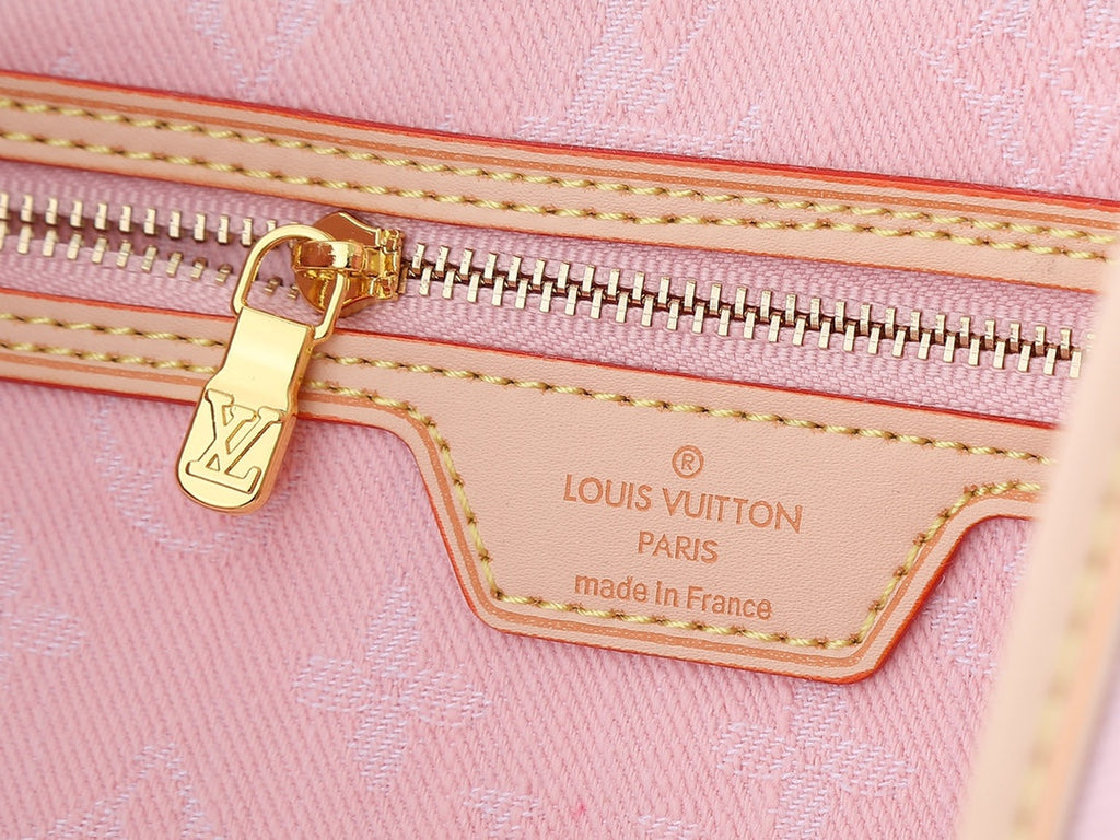 Designer Crossbody Bag for Women 31.0x28.0x14.0cm LEM278