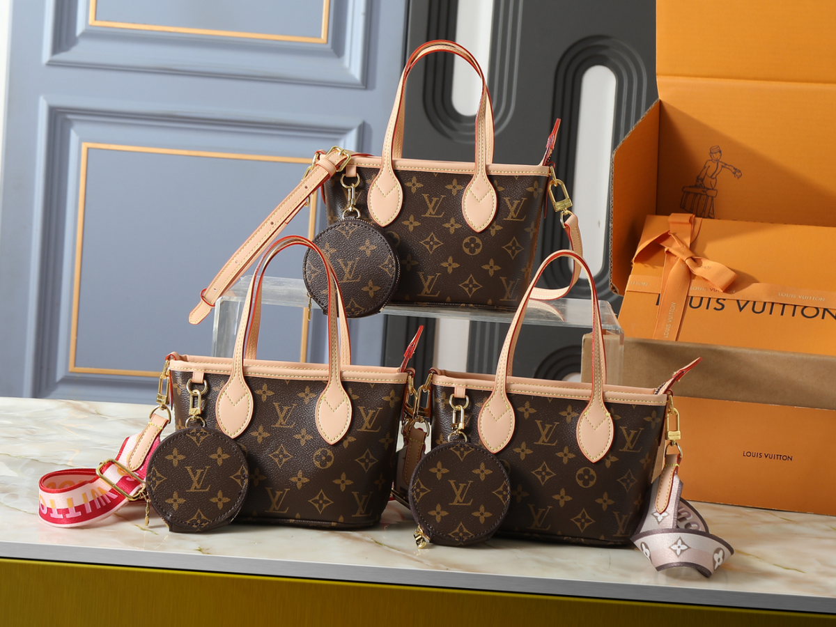 Brown Handbag for Women 24x14x9cm LEM437