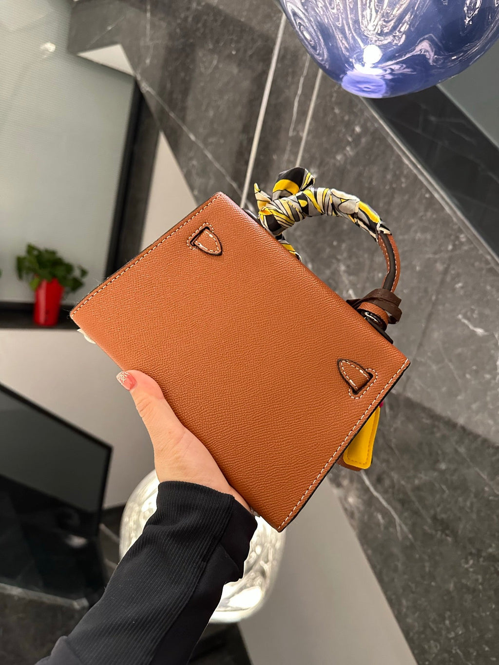 Designer Genuine Leather Crossbody Bag for Women 20cm HEM95