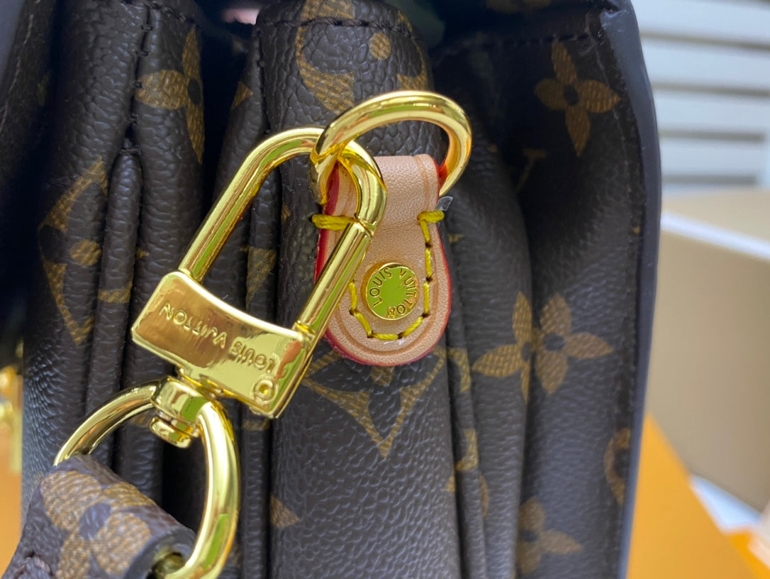 Fashion Bag for Women 25x19x9cm LEM31