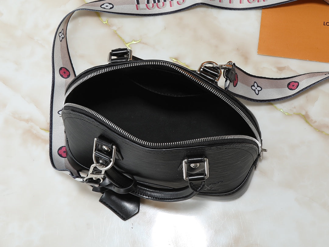 Designer Leather Shoulder Bag for Women 23.5x17.5x11.5cm LEM281Tote