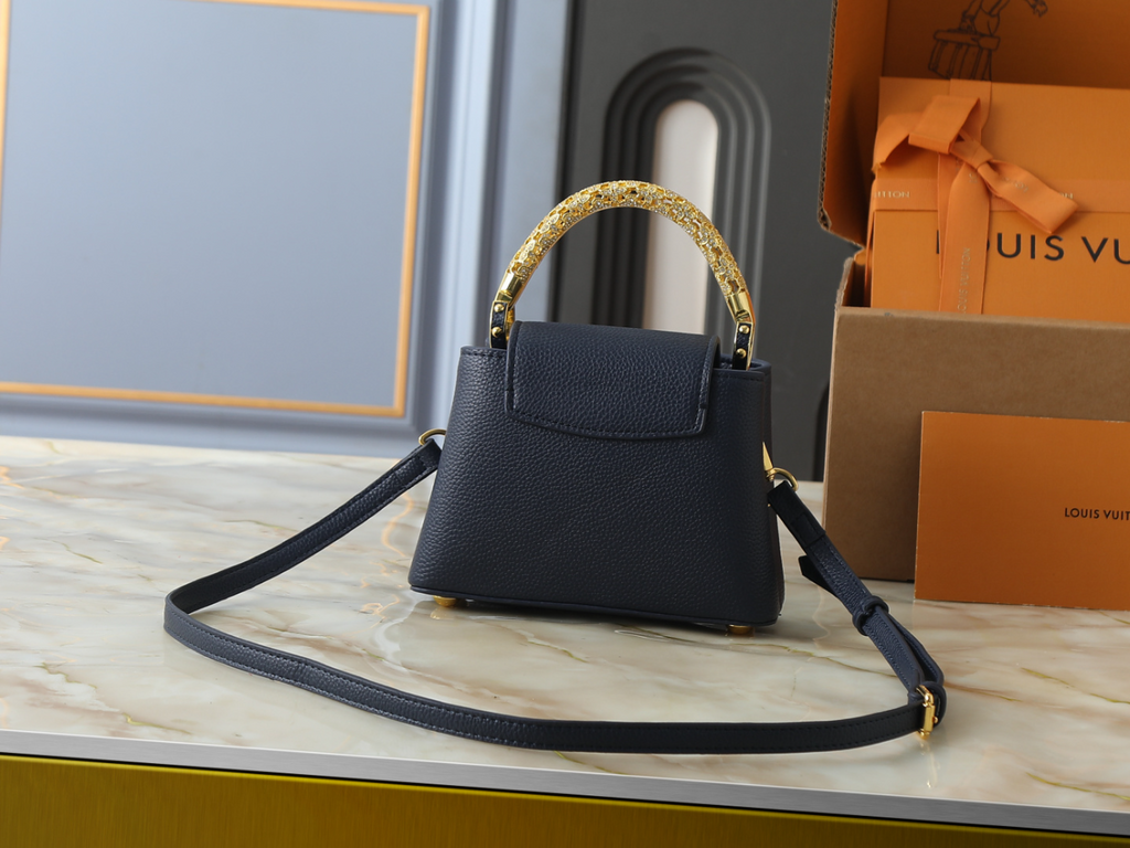 Fashion Shoulder Bag for Women 21x13.6x8cm LEM460