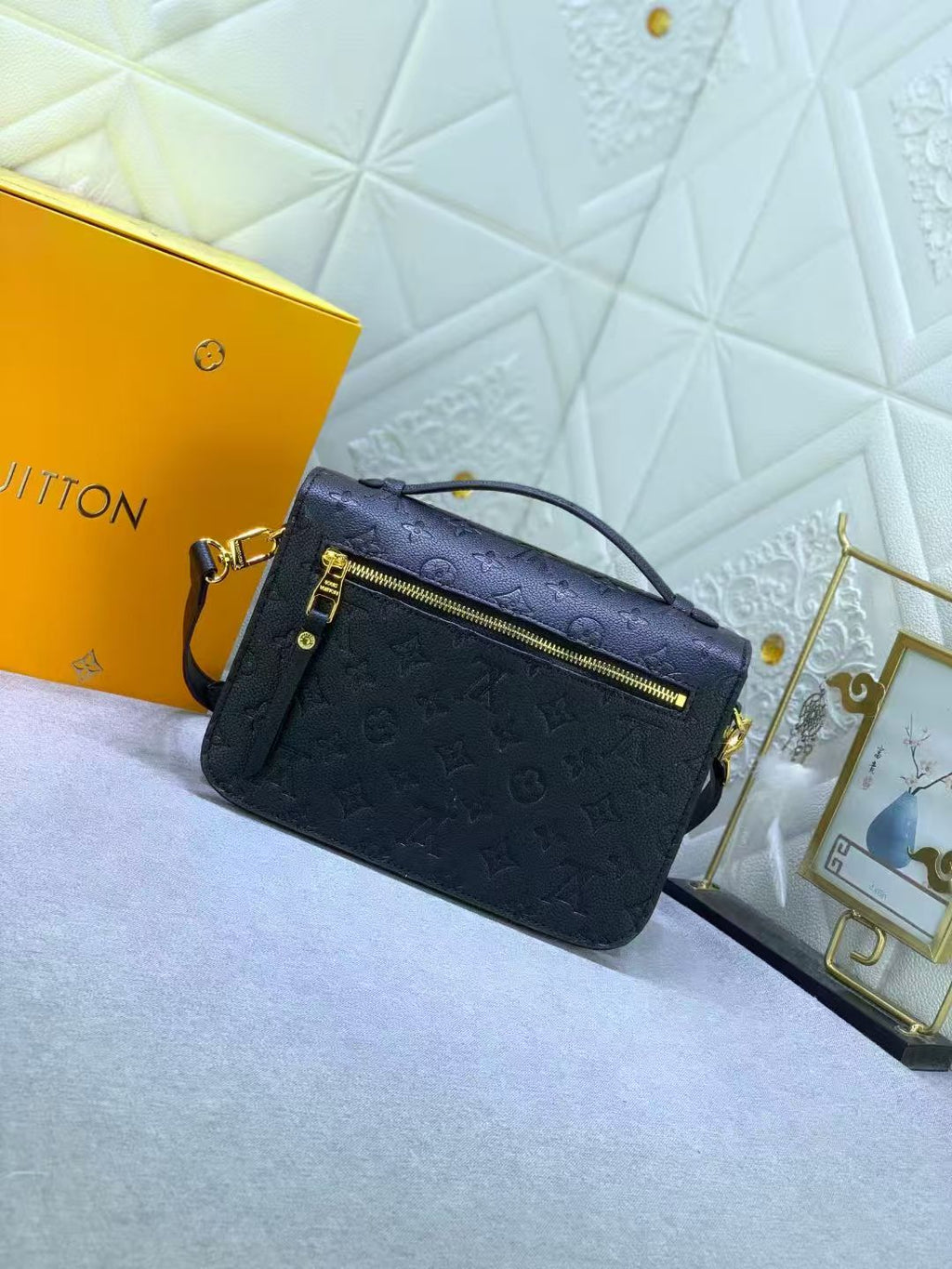 Fashion Bag for Women 25*19*7cm LEM398