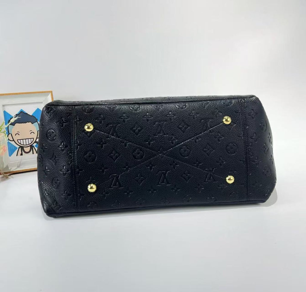Black Handbag for Women 46.0x32.0x22.0cm LEM497