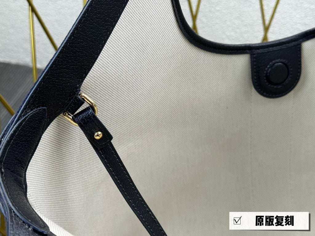 Designer Crossbody Bag for Women GEM113