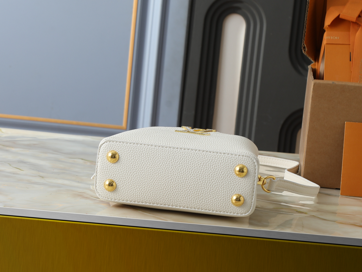Fashion Shoulder Bag for Women 21x13.6x8cm LEM460