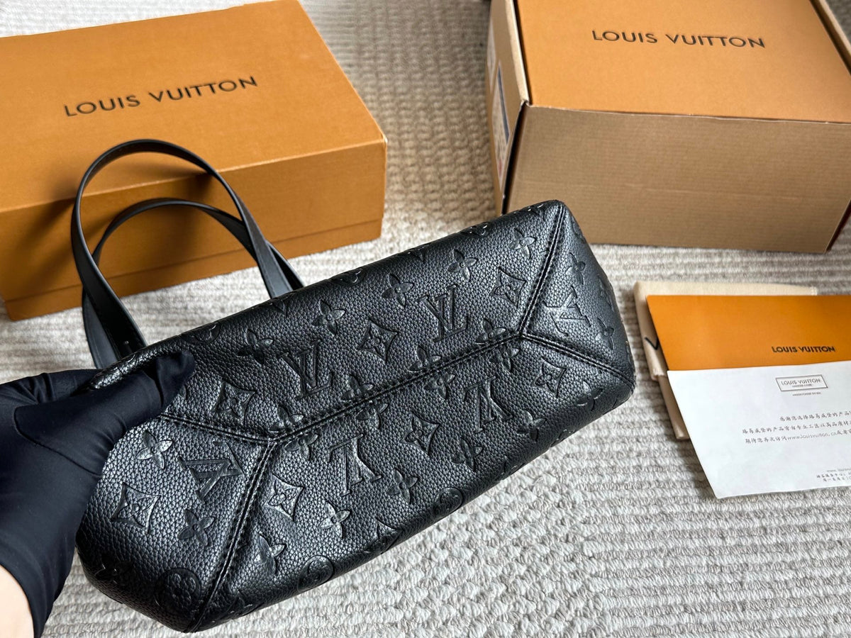 Designer Crossbody Bag for Women LEM295
