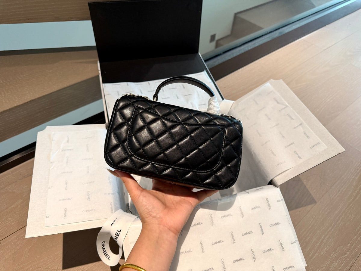 Designer Black/White Crossbody Bag for Women 20cm CEM250