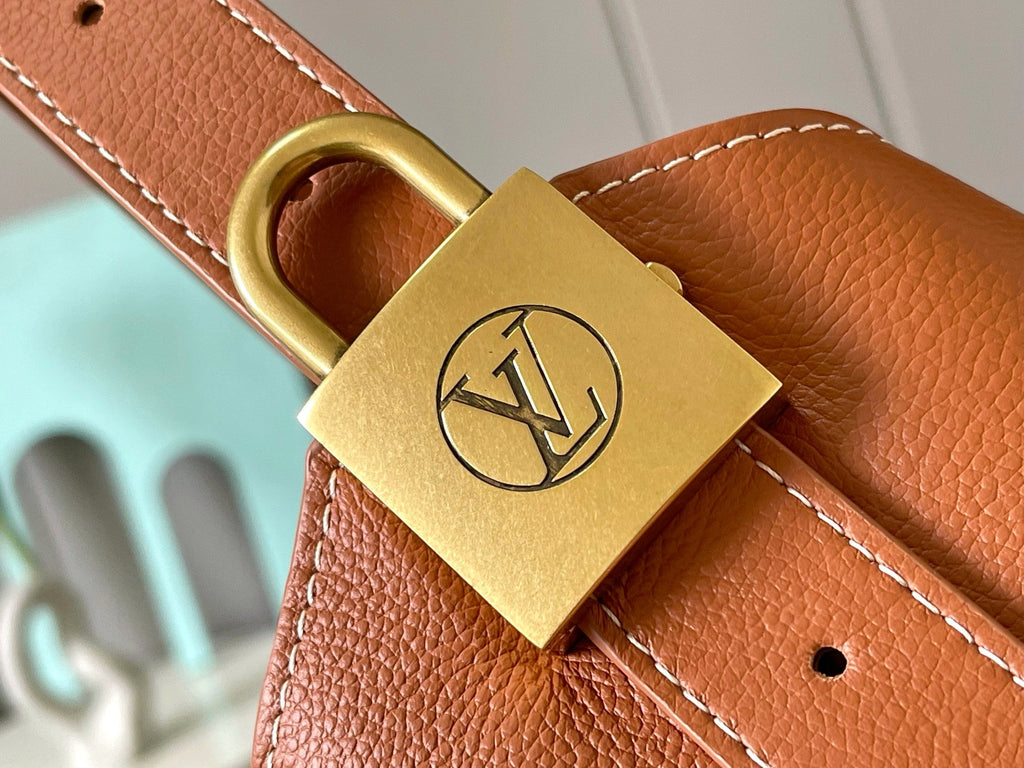 Genuine Leather Crossbody Bag for Women 28x16x24cm LEM346