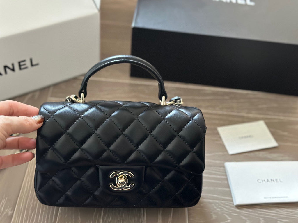 Designer Shoulder Bag for Women 20*12cm CEM176