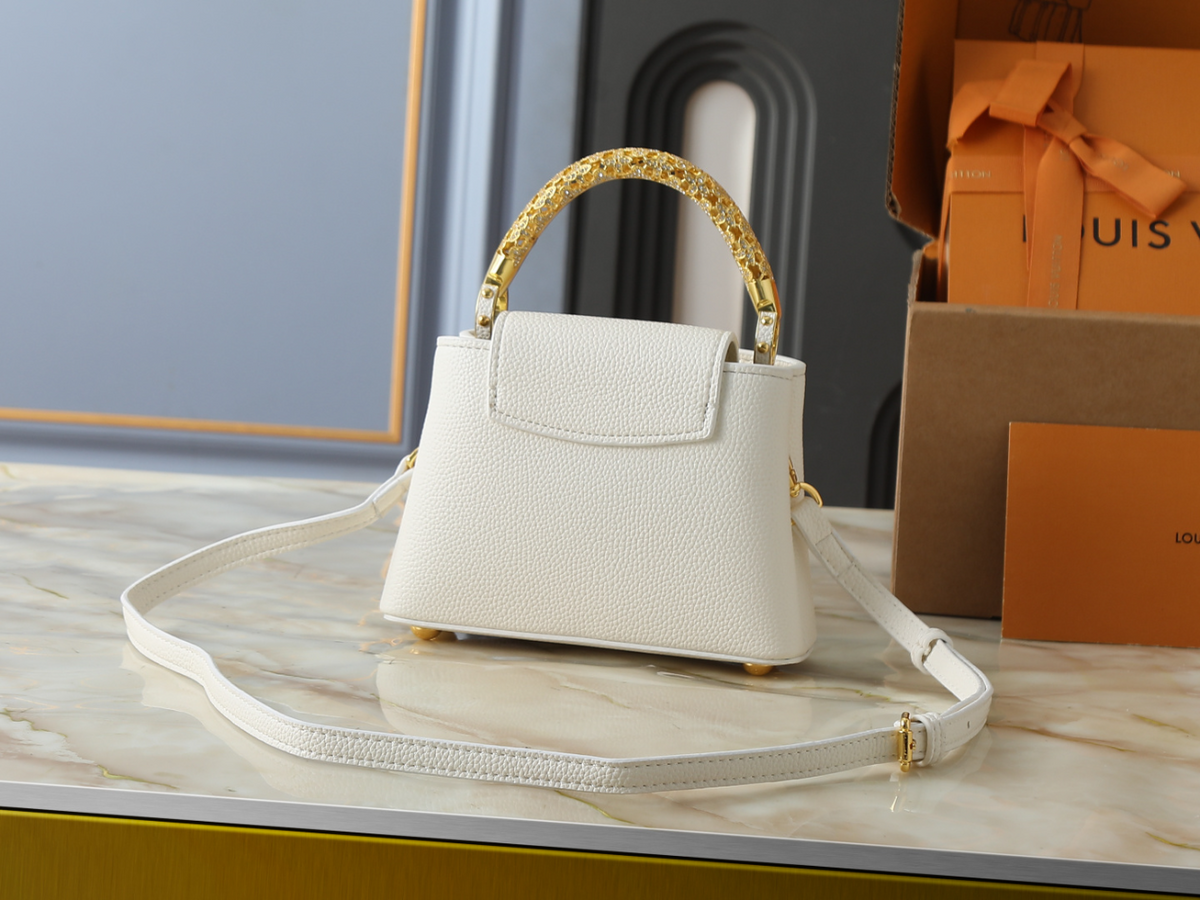 Fashion Shoulder Bag for Women 21x13.6x8cm LEM460