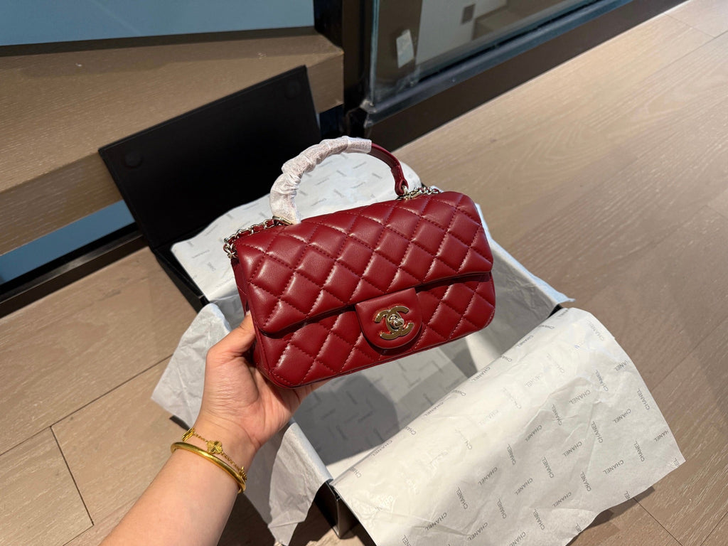 Designer Black/White Crossbody Bag for Women 20cm CEM250