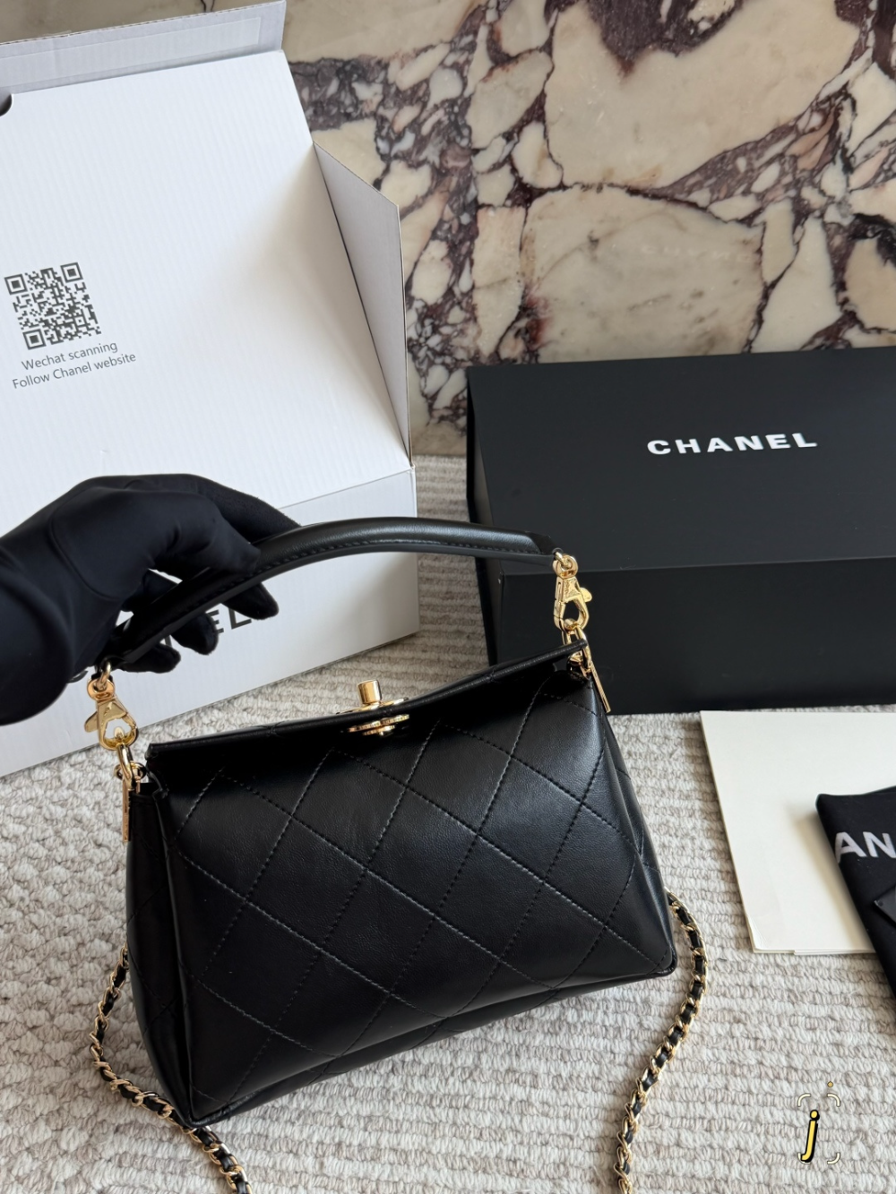 Black/White Handbag for Women 22*13cm CEM307