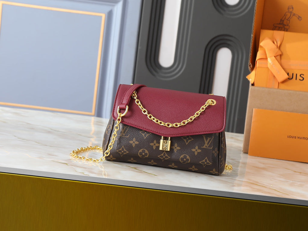 Black Handbag for Women 30cm LEM336