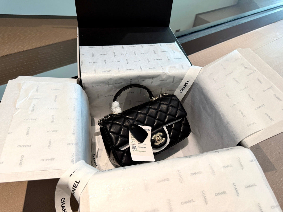 Designer Black/White Crossbody Bag for Women 20cm CEM250