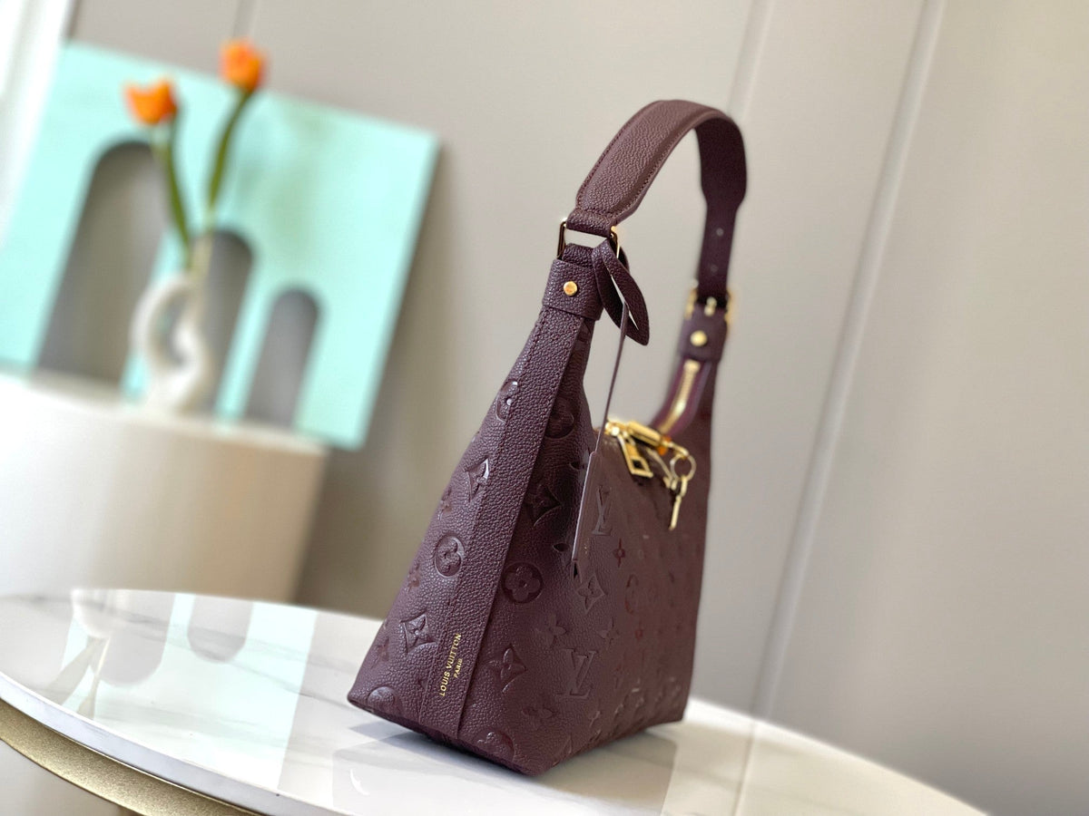 Genuine Leather Crossbody Bag for Women 27x22x10.5cm LEM354