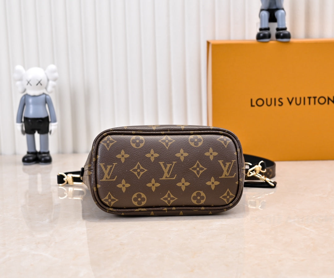 Travel Bag for Women 24x14x9cm LEM368