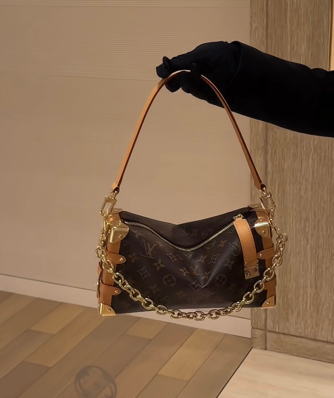 Brown Handbag for Women 28*15cm LEM382