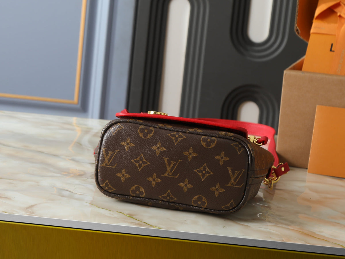 Fashion Handbag for Women 31x28x14cm LEM495