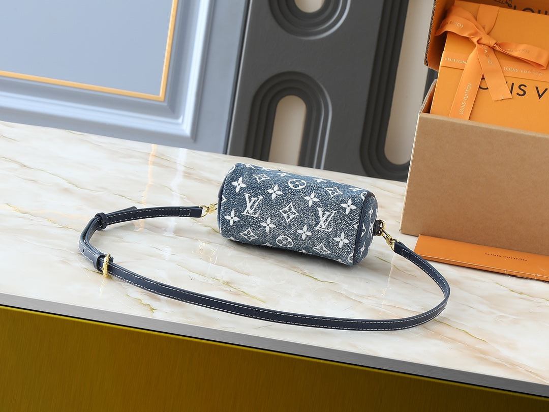 Designer Crossbody Bag for Women 16x10x7.5cm LEM251