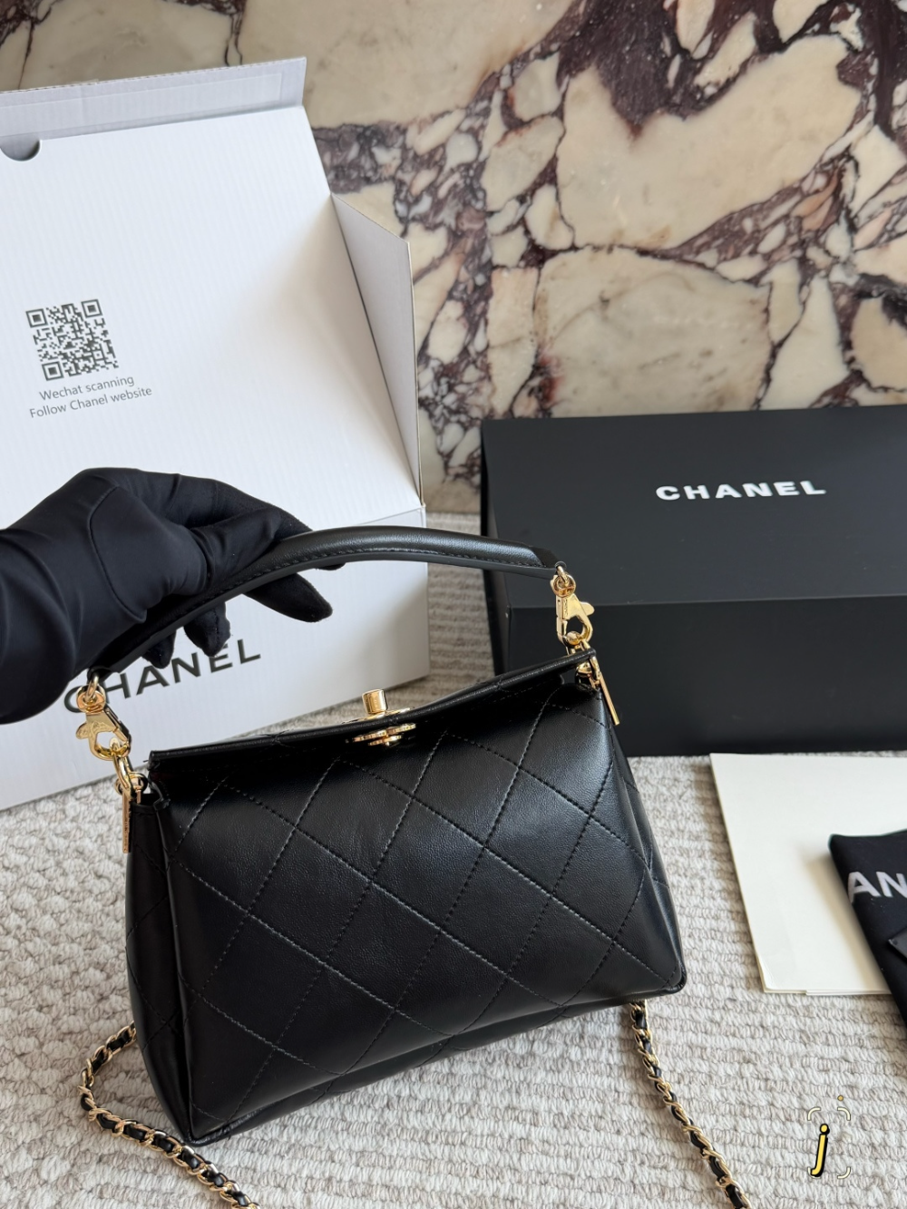 Black/White Handbag for Women 22*13cm CEM307