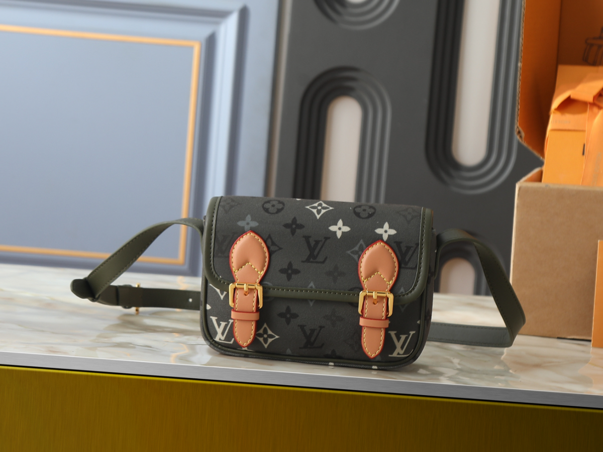 Black/Brown Handbag for Women 15x6x19.5cm LEM461