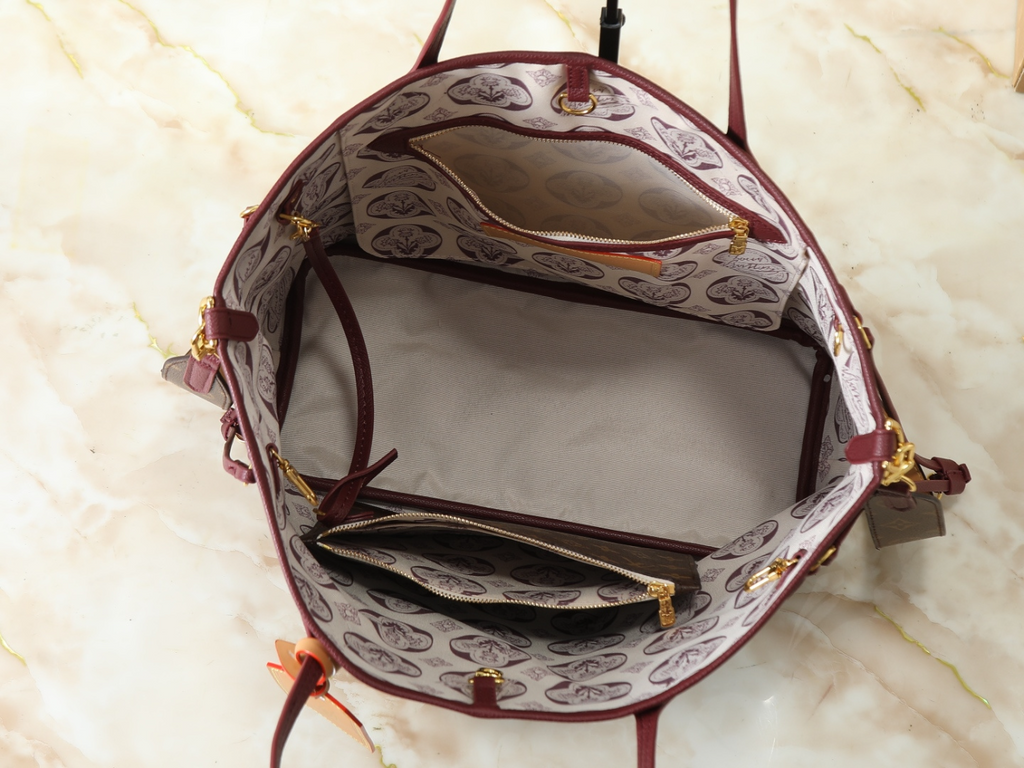 Brown Handbag for Women 31x28x14cm LEM489