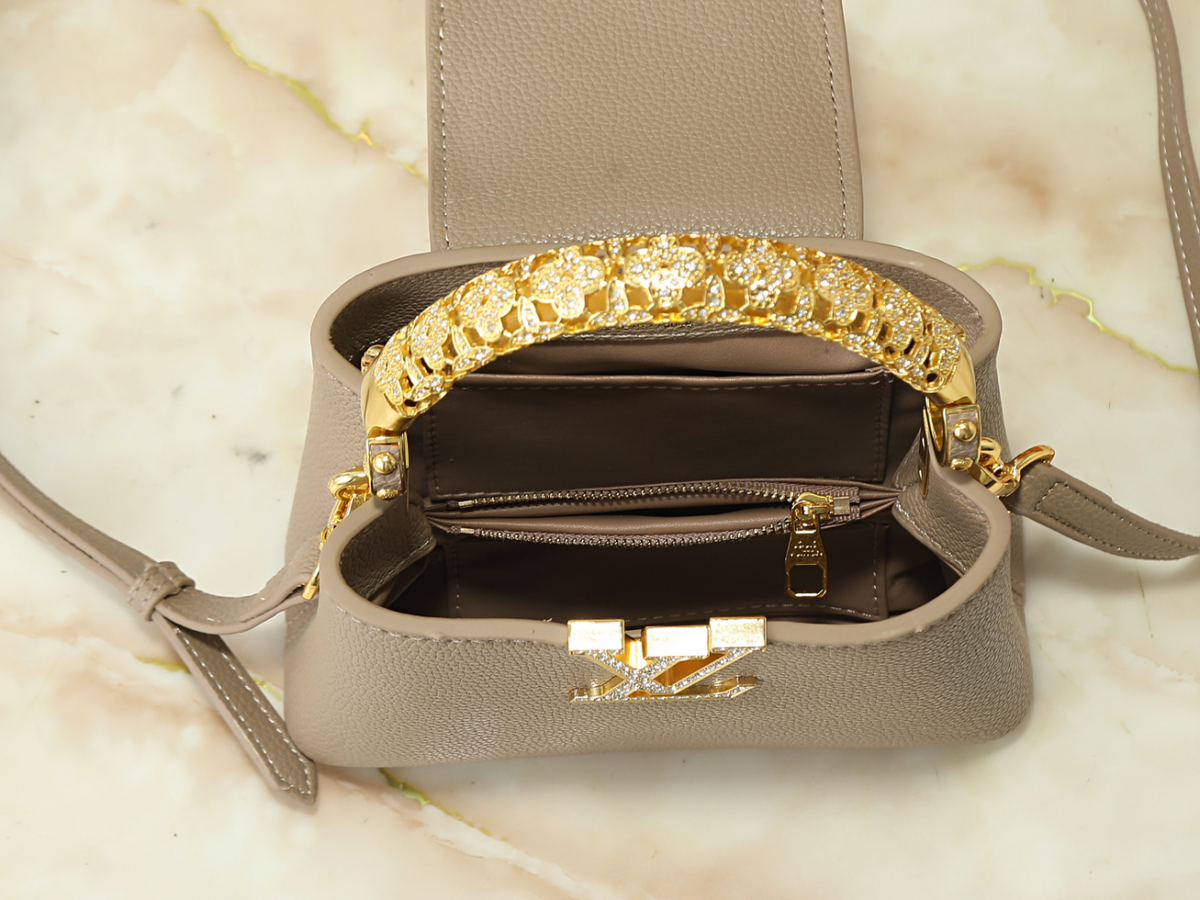 Fashion Shoulder Bag for Women 21x13.6x8cm LEM460