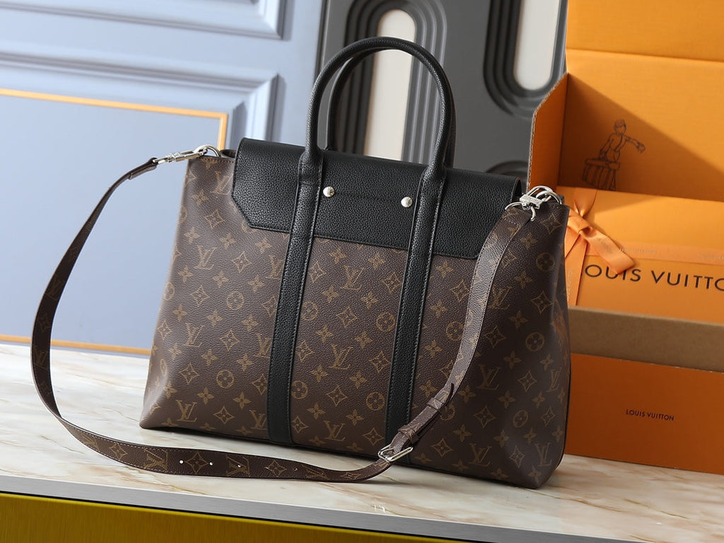 Designer Shoulder Bag for Women LEM298