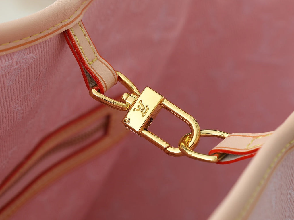 Designer Crossbody Bag for Women 31.0x28.0x14.0cm LEM278
