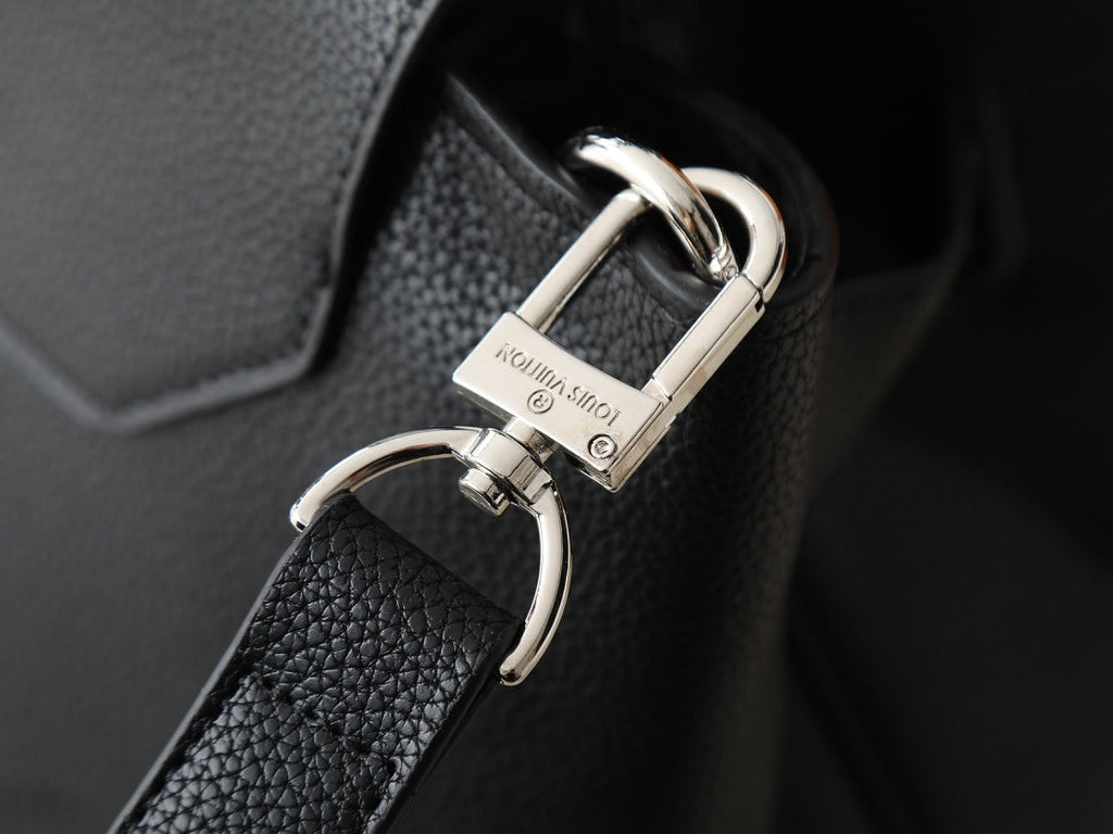 Designer Shoulder Bag for Women LEM298
